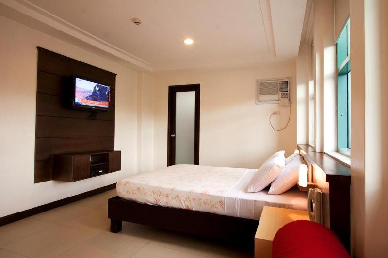โอลองกาโป ทราเวล ลอดจ์ Hotel ภายนอก รูปภาพ